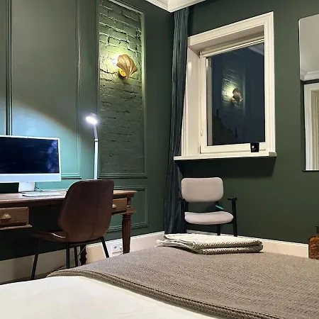 Elegance And Chique In The Heart Of Appartement