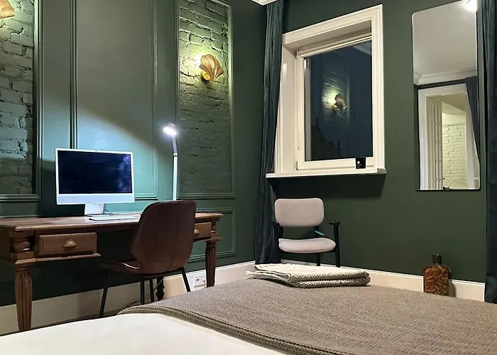 Elegance And Chique In The Heart Of Apartament