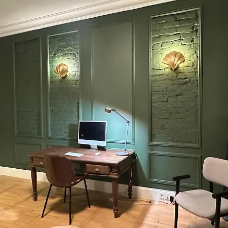 Апартаменты Elegance And Chique In The Heart Of